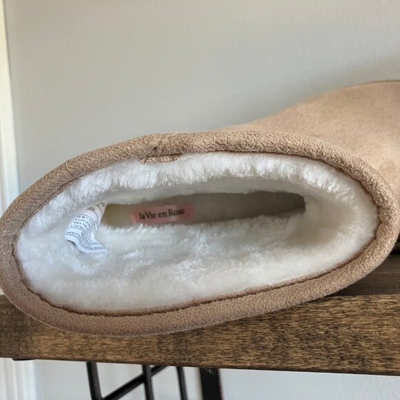 La Vie En Rose Faux Suede Bootie Slippers NWOT - Picture 4 of 7